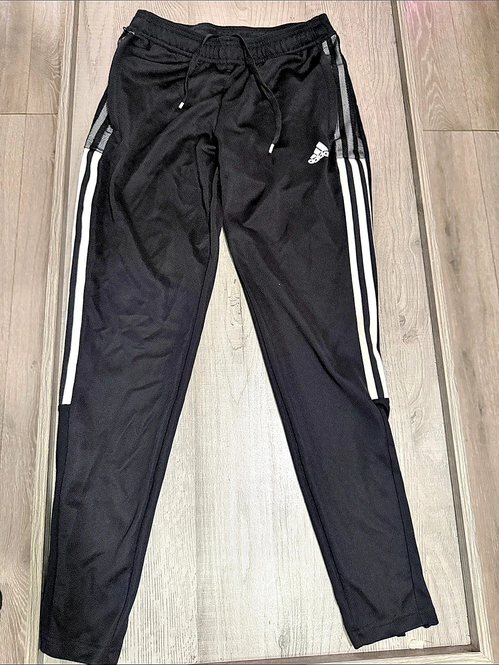 adidas AEROREADY Women’s Small Black & WhiteJoggers